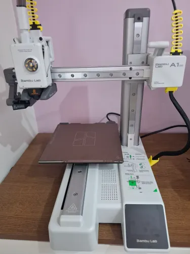 Impressora 3d Bambu lab A1 mini
