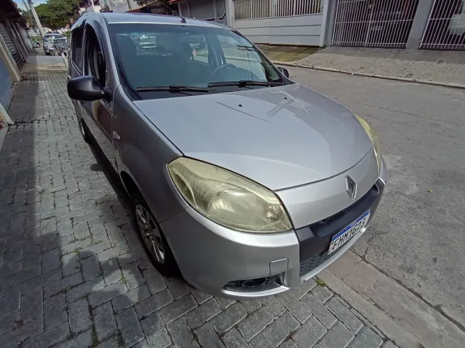 Renault Sandero Authentique Hi-flex 1.0 16V 5P 2013