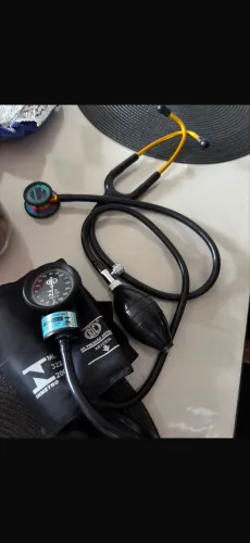 estetoscópio e esfigmomanômetro bic