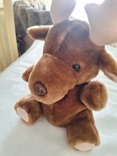 BONECO PELÚCIA (LUVA) ALCE/RENA DE 30 CM - SEMINOVO EM ÓTIMO ESTADO
