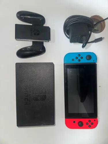 Nintendo Switch + Acessórios + Jogos