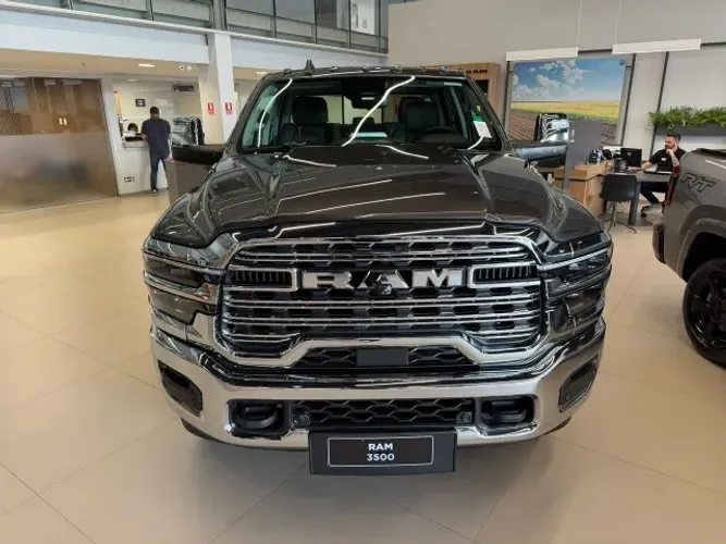 Ram 3500 Limited Longhorn 6.7 TB CD Diesel 2026