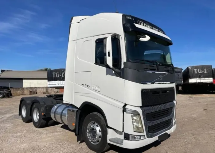 VOLVO FH 540 6X4 CAVALO ANO 2015.