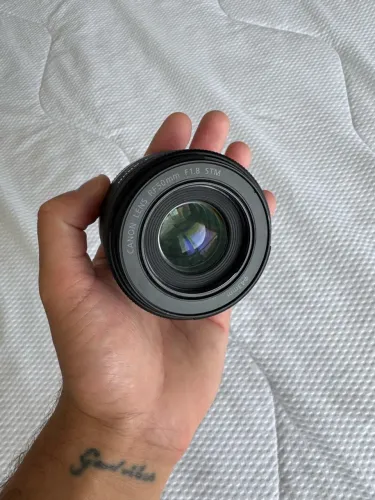 Canon RF 50 mm F1.8  STM 