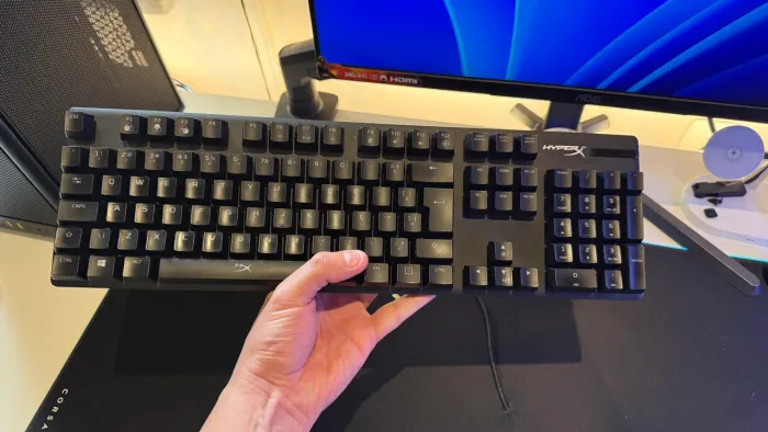 Teclado Mecânico Gamer HyperX Alloy Origins RGB Switch Red