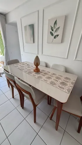 Mesa madeira maciça 6/8 lugares