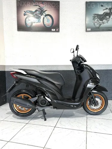 YAMAHA FLUO 125 ABS 2024 EXTRA TOP