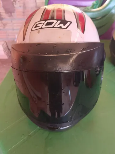 Capacete