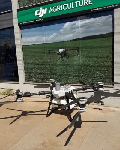 Drone Agrícola DJI AGRAS T100