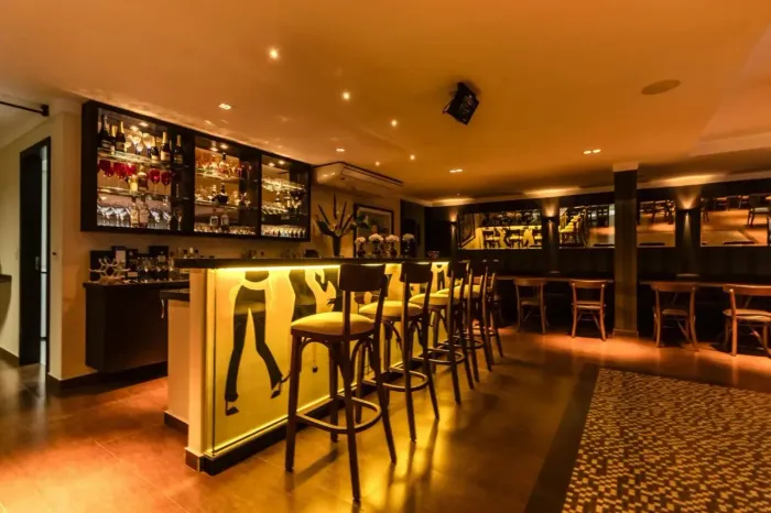 VENDO PRÉDIO COMERCIAL CUIABÁ