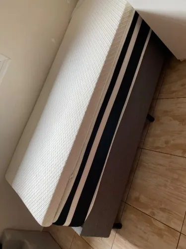 Cama de Solteiro Semi Nova