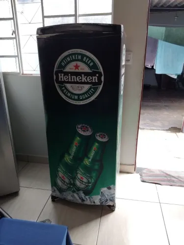 Vendo uma geladeira semi nova em bom estado *