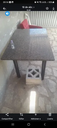 Mesa de mármore