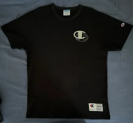 Camiseta Champion M - Tecido Grosso - Preta - Original