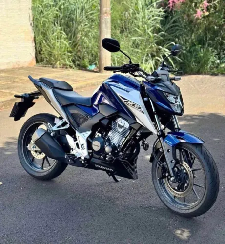VENDO CB300F TWESTER &