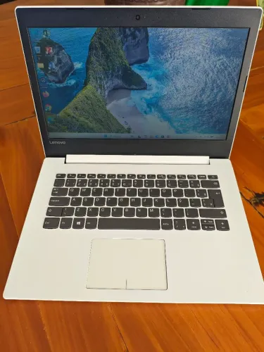 Notebook Lenovo Core I3 com SSD branco