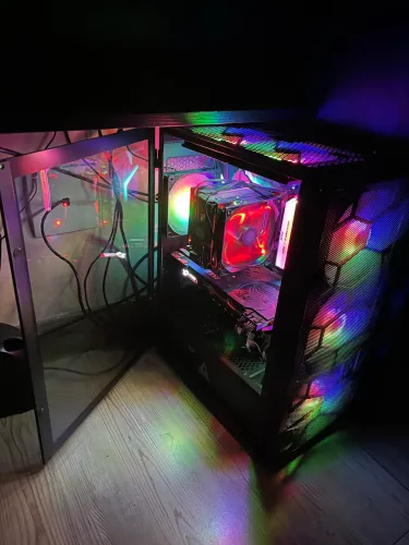 PC Gamer i7-8700K + GTX 1080 8GB + 16GB RAM + SSD 480Gb