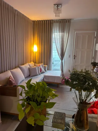 Sofá 4 lugares com Chaise fixa