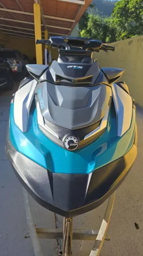 Muito novo jet-ski 325