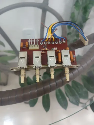 Receiver Kenwood Kr 3400 ( Placa das chaves de funções )