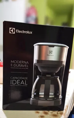 Cafeteira Elétrica Electrolux 20 Xícaras - Moderna e Durável ?