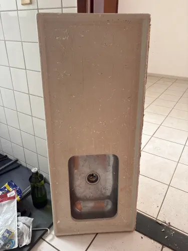 Pia de cozinha em mármore sintético + tanque simples de plástico 