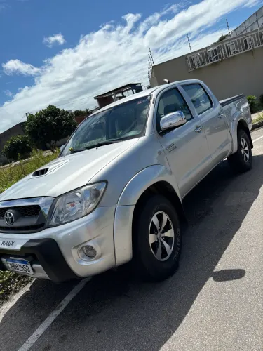 Toyota Hilux CD SRV D4-d 4X4 3.0 TDI Diesel AUT 2010