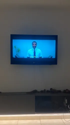 Tv LG LCD 42 + ChromeCast + Suporte