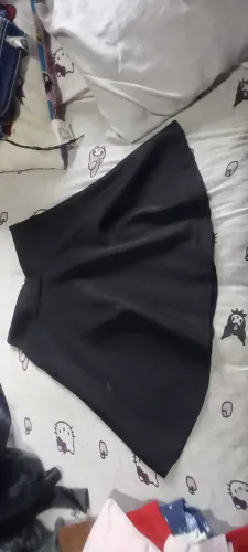 Saia evase preta