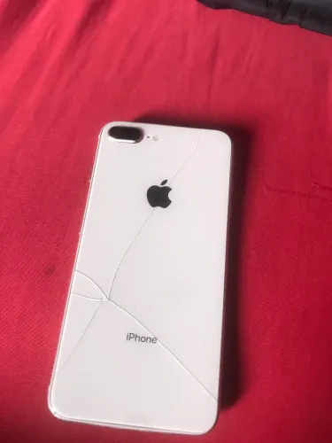 iPhone 8 Plus