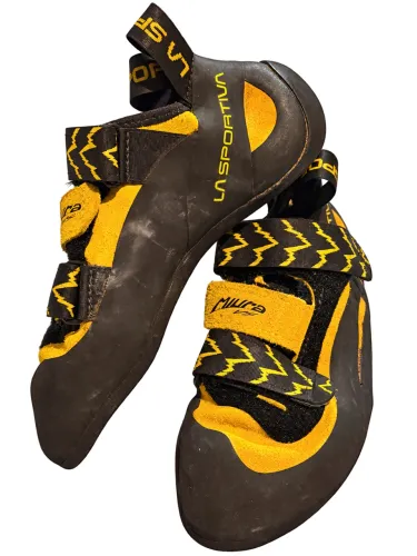 Sapatilha de Escalada La Sportiva Miura VS 39 - Nova