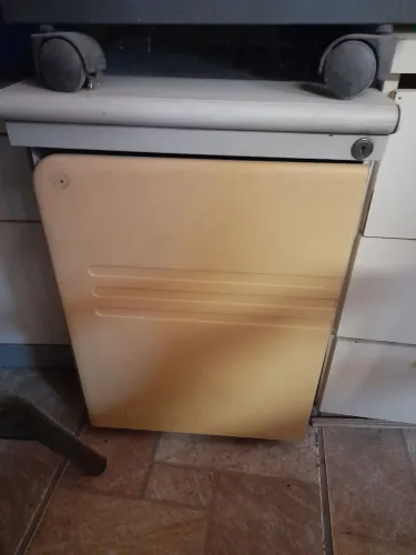 Armário baixo 1 porta