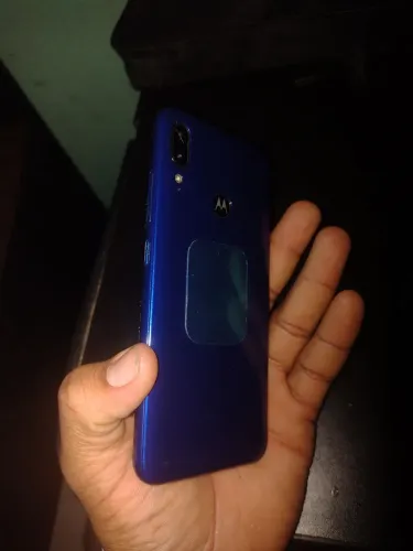 Moto e6 para quem queira tira peças 