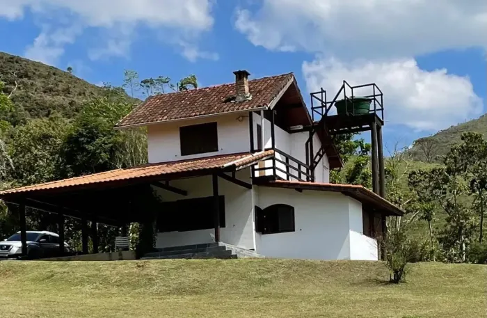 Visconde de Mauá - Campo Alegre - Rio Preto - Casa com 140m2 de área construída e 4.000m2