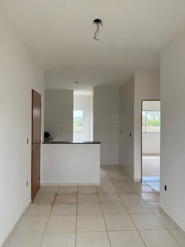 Vendo ágio de apto superior, 2 quartos c/ 2 banheiros, sendo 1 suíte, perto do Supermercad