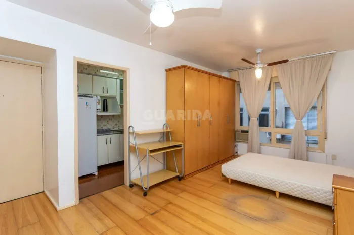Kitnet/JK/Studio para aluguel, Centro Histórico - Porto Alegre/RS