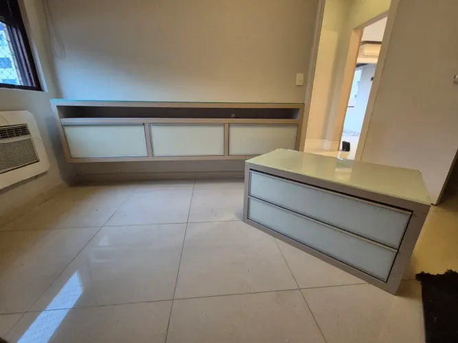 Móveis para sala/quarto (Rack e Gaveteiro) - excelente estado