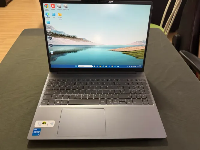 Notebook Lenovo i5 13 geração na caixa