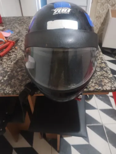 Vendo capacete no bom estado
