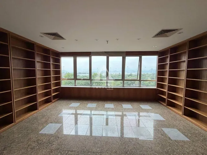 Sala Comercial na Glória (Zona Sul) | Frente | 320m² | 10 Salas | 6 Vagas