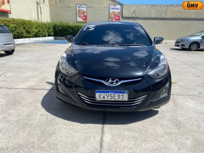 Hyundai Elantra GLS 2.0 16V Flex Aut. 2015