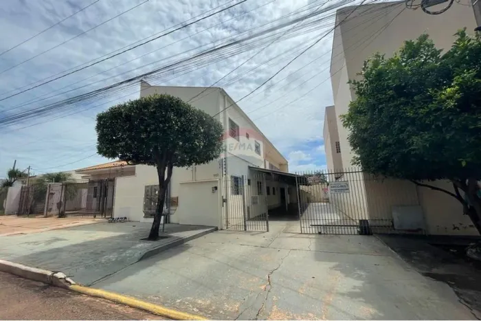 VENDO PRÉDIO COMERCIAL NO CENTRO