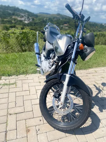 VENDO TITAN 150 COMPLETA