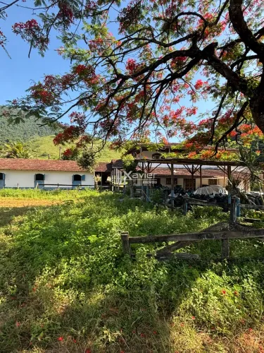 Sítio à venda em Jabaquara Anchieta/ES - 3 alqueires com casa duplex, piscina e estrutura