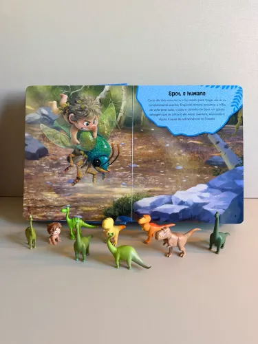 livro disney pixar | o bom dinossauro | com miniaturas | campinas/sp