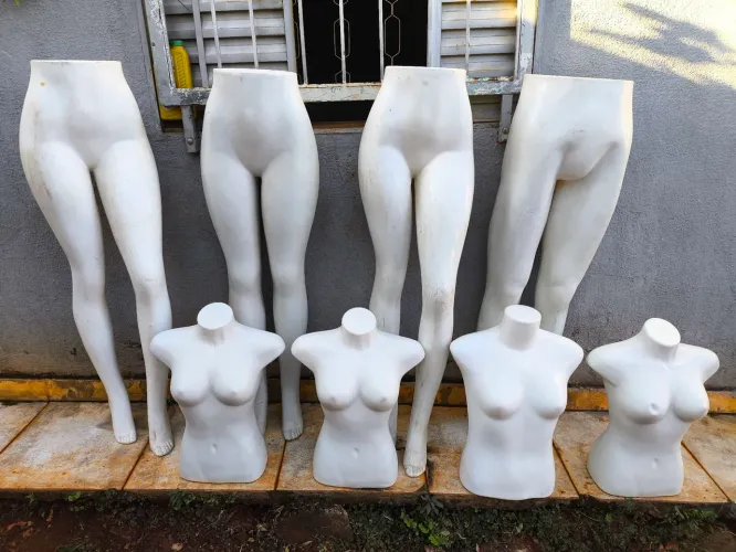 Vendo manequins usados em bom estado 
