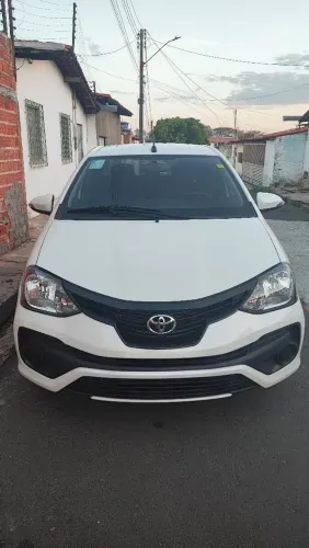 Toyota Etios X Plus Sedan 1.5 Flex 16V 4P Aut. 2020
