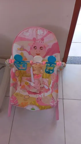 Vendo cadeira de balanço infantil