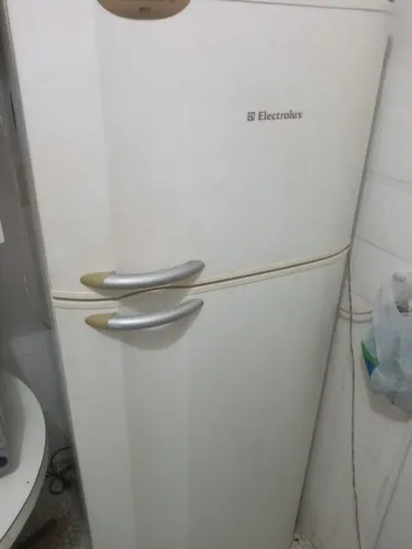 GELADEIRA GRANDE 450 L 110V ELETROLUX DC45