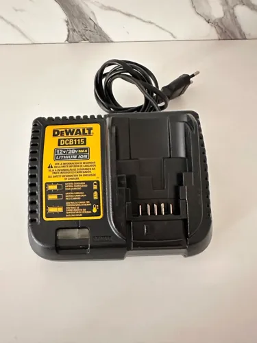 Carregador Rápido DeWalt DCB115 12V/20V Max Li-Ion Bivolt